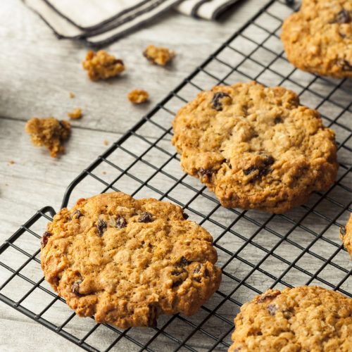 Oatmeal Cookies With Raisins